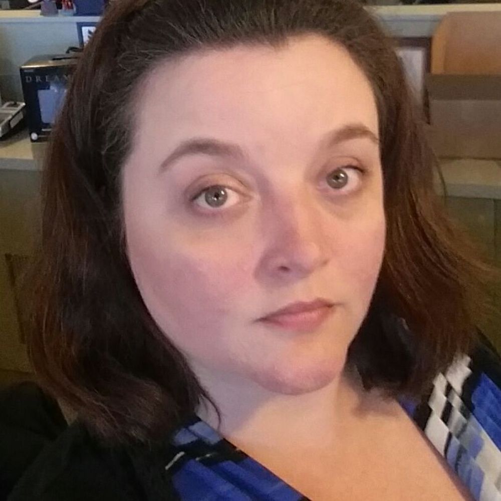 Meet your Posher, Davina